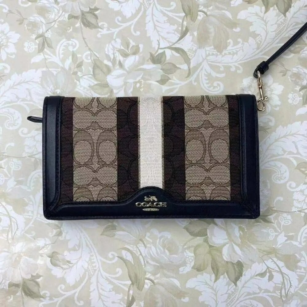 COACH C5884 WOMEN'S FOLDOVER CROSSBODY CLUTCH IN KHAKI BLACK MULTI